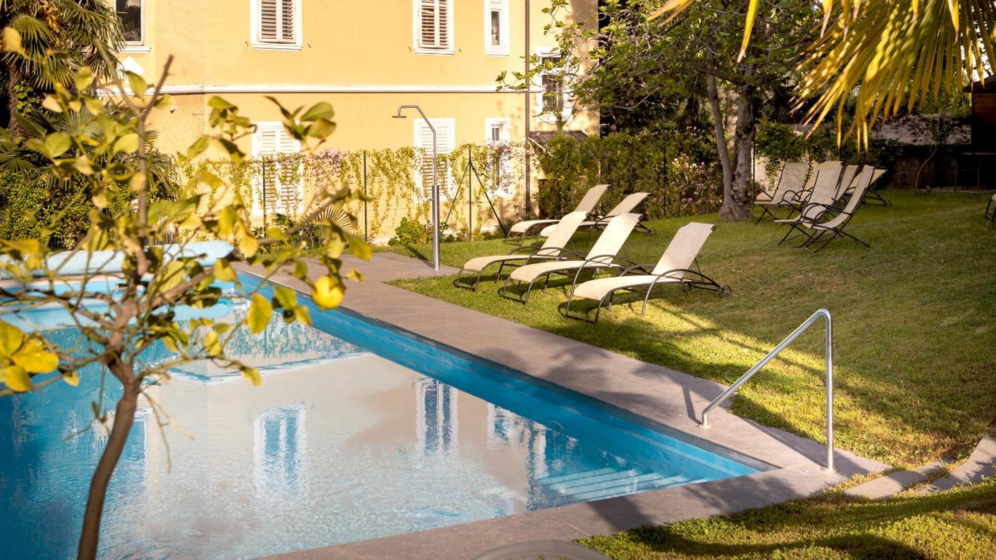 Hotel Villa Laurus メラーノ エクステリア 写真