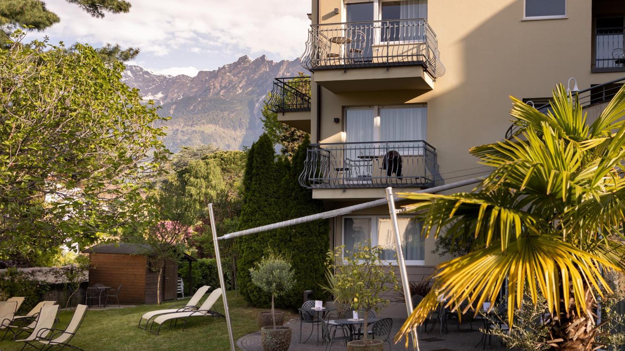Hotel Villa Laurus メラーノ エクステリア 写真