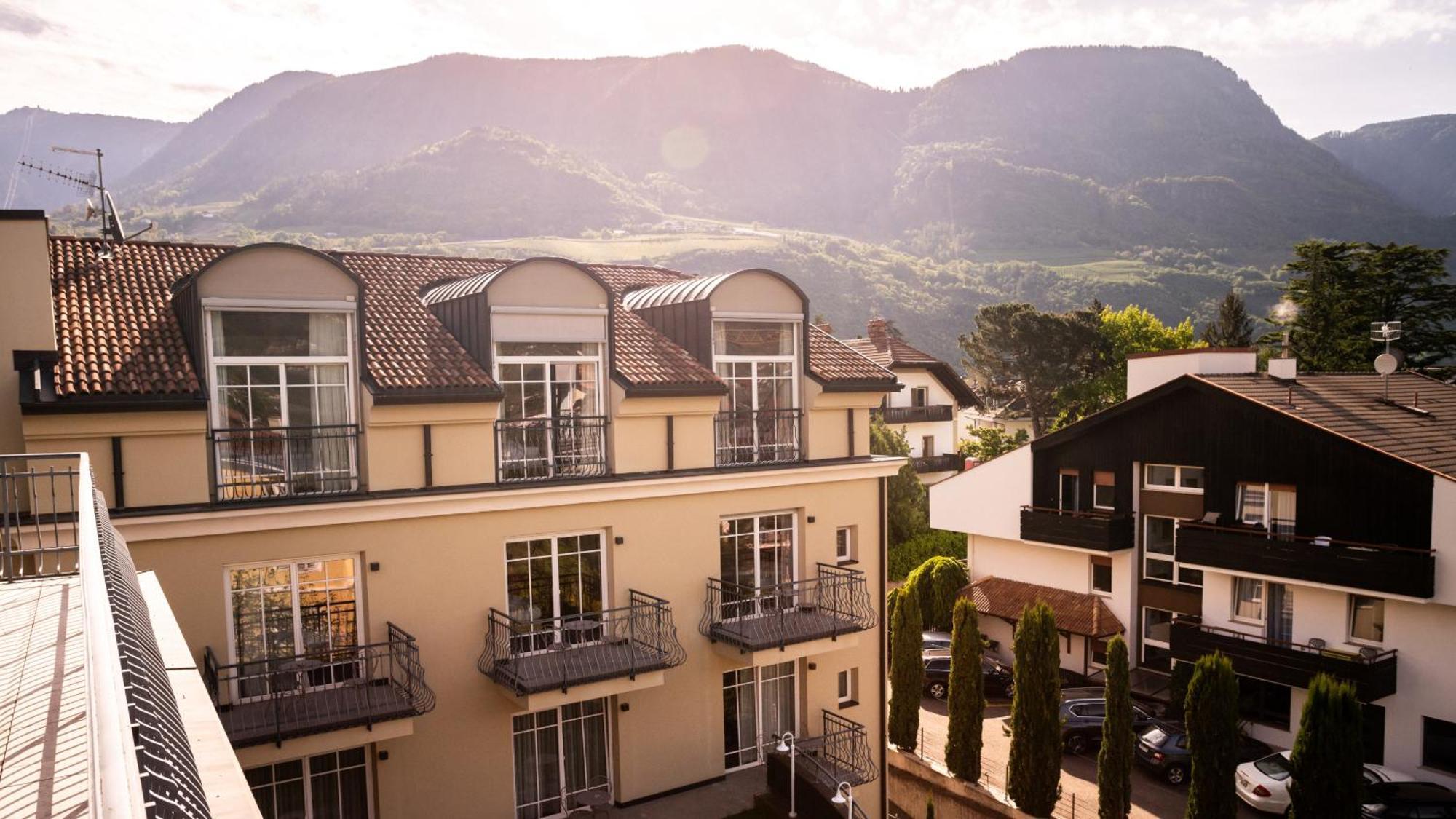 Hotel Villa Laurus メラーノ エクステリア 写真