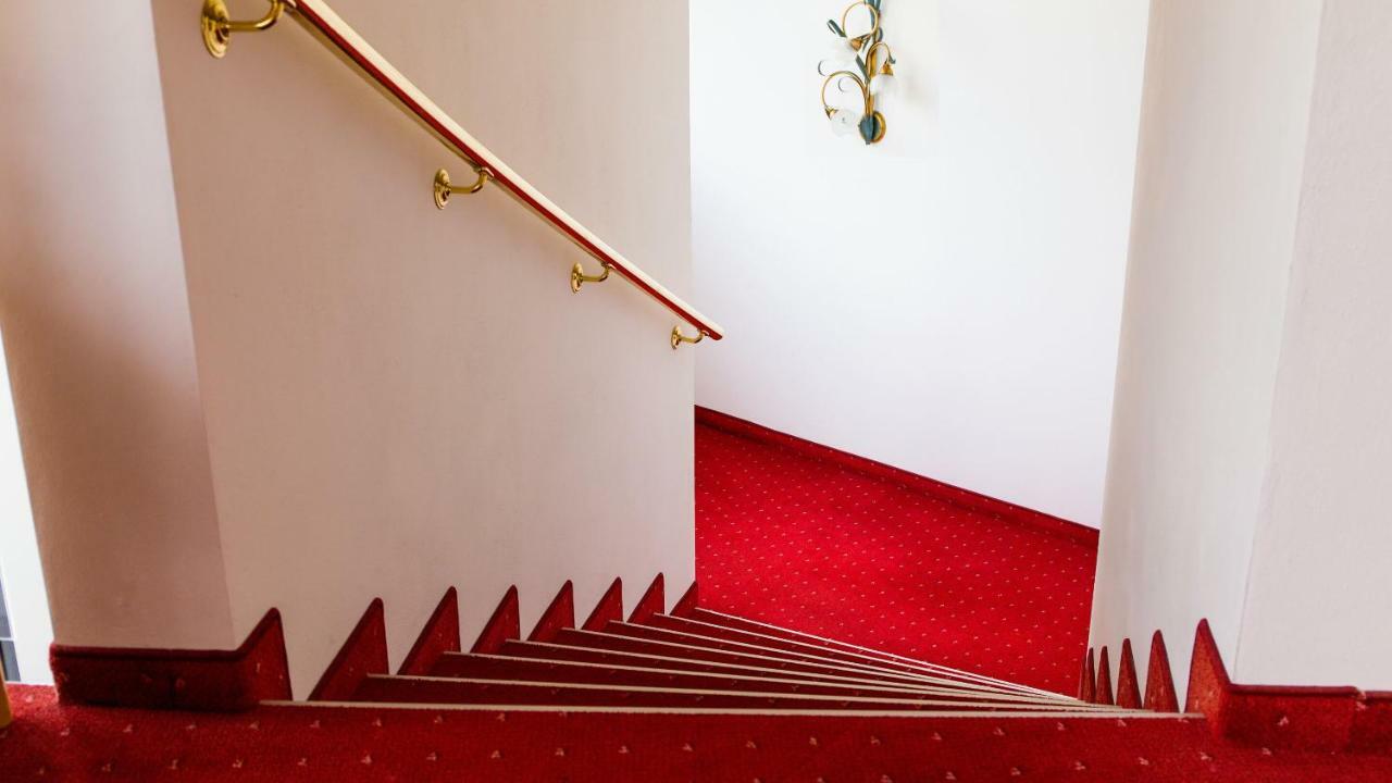 Hotel Villa Laurus メラーノ エクステリア 写真